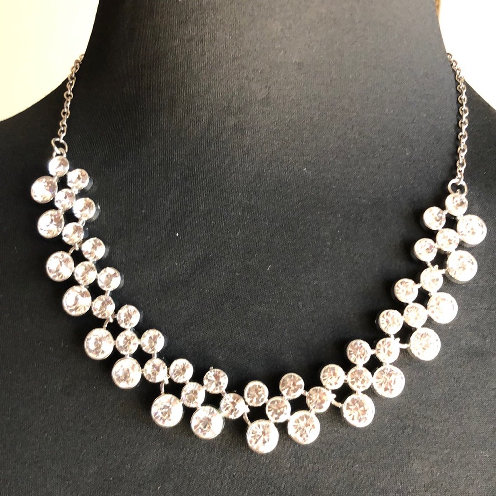 Beautiful Rhine Stone necklace. Great for a cocktail or wedding party dress.